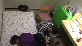 Секс порно с маленькой Студент получает ее киска облапанная его наставником