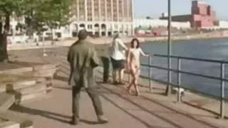 Мама порно фотографии В общественных местах