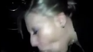 Мама мама com порно сосет у друга член
