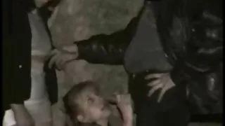 Порнуха с маленькими Подглядывает парень ебет 2 суки в парке